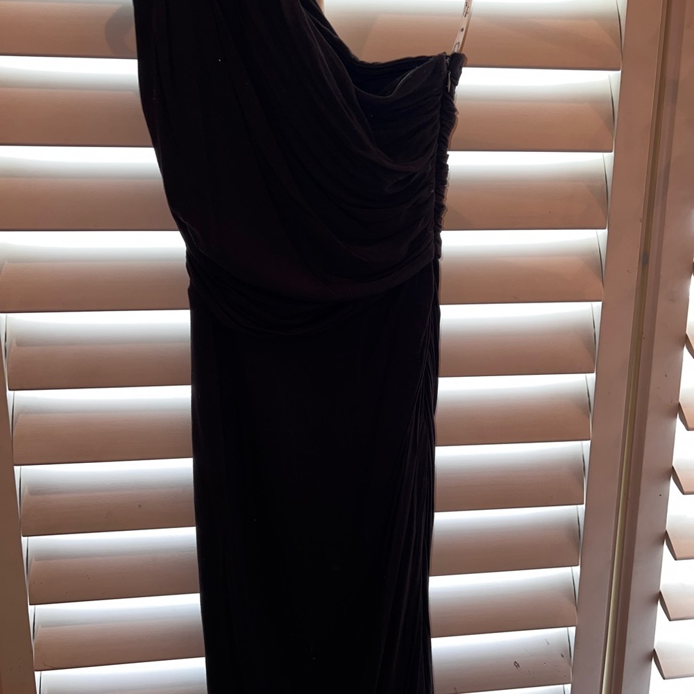 Black One Shoulder Ruched Dress - Picture 2 of 2